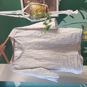 Eddie Bauer XL cream shirt